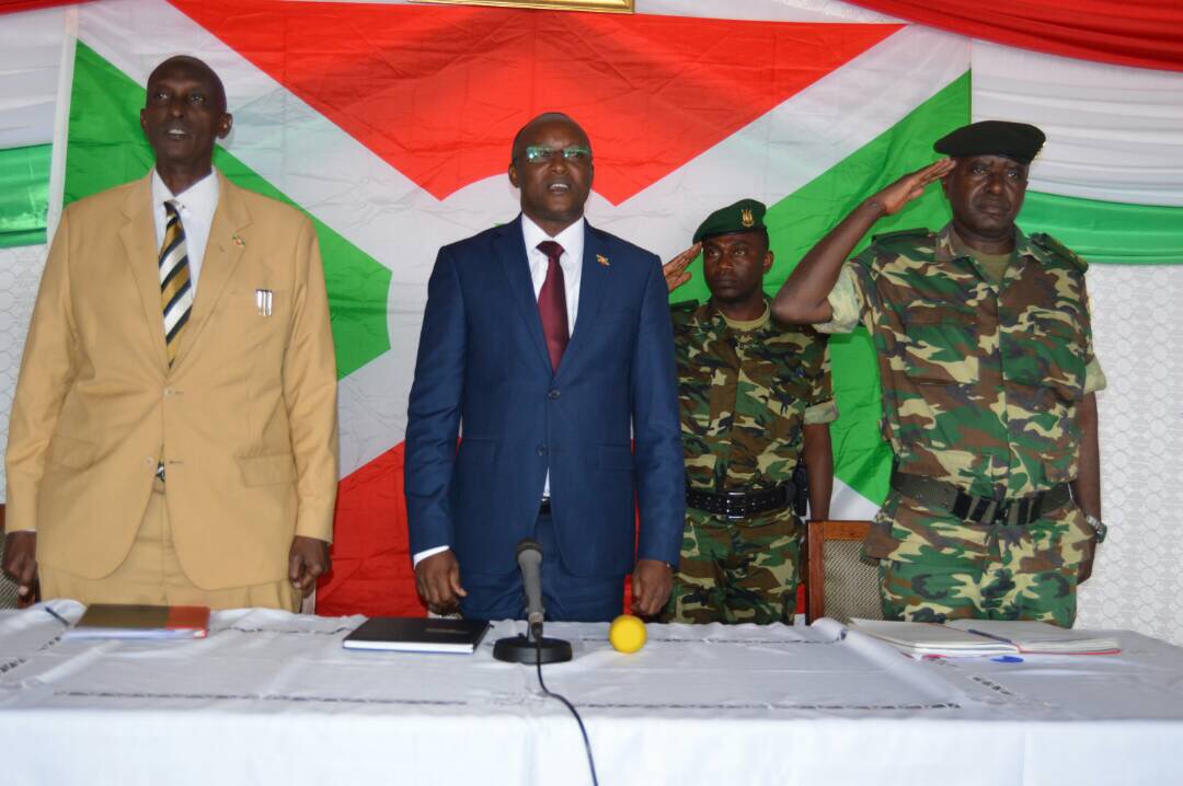 Réunion de sécurité en commune Mugamba par le Premier VP du Burundi