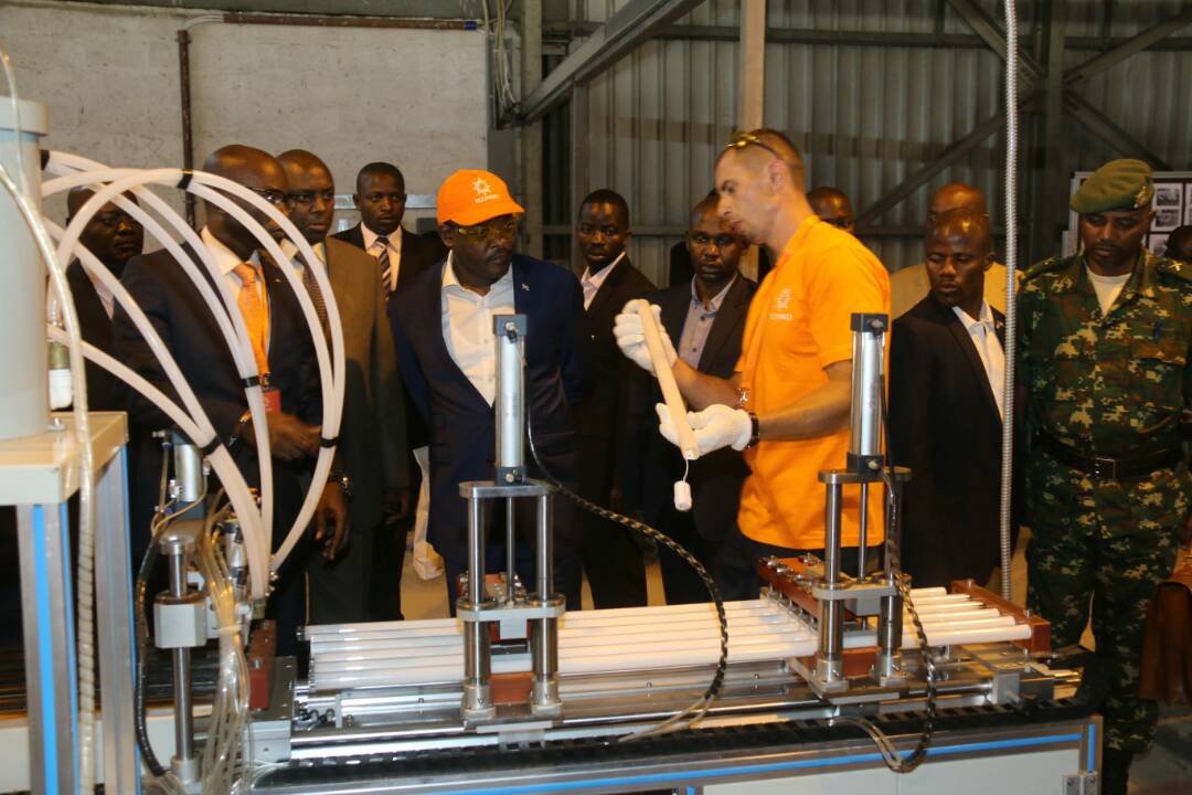 Son Excellence Pierre Nkurunziza visite l’usine TILLINO