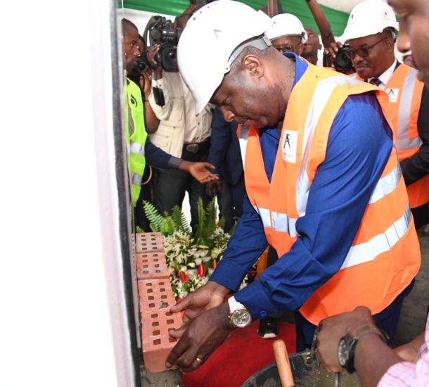 The President of the Republic lays the foundation stone on the construction site of Burundi Revenue Authority headquarters