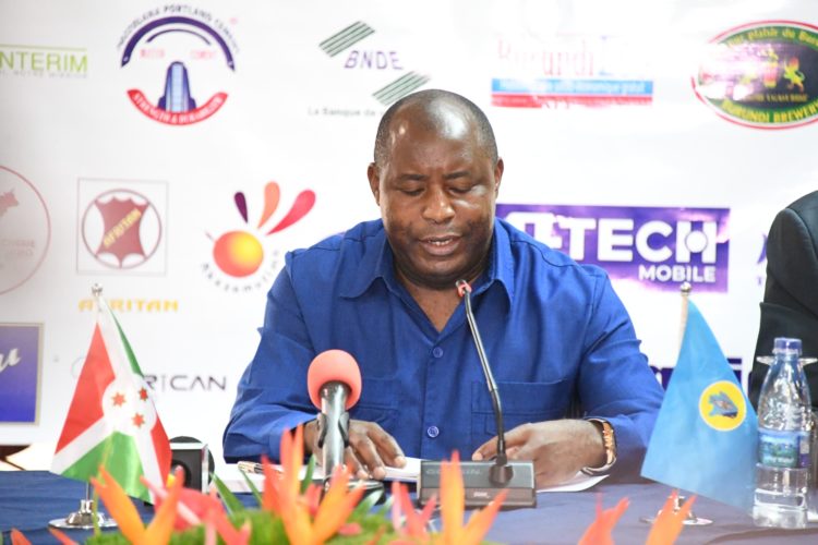 The Head of State calls on public sector industries to improve the quality of their products