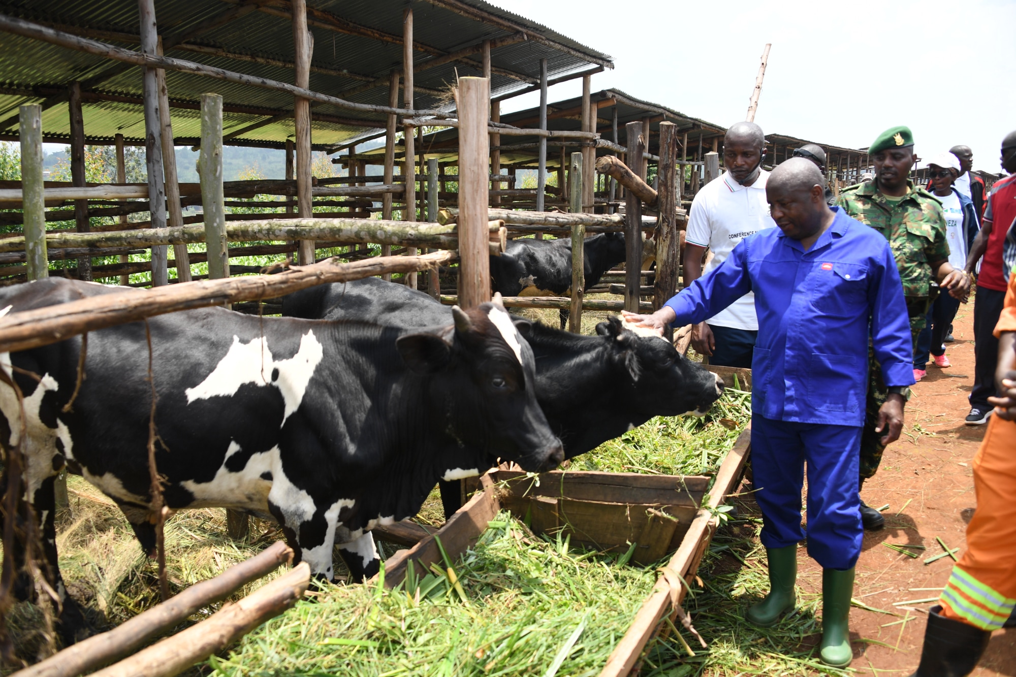 Karusi, troisième province visitée par le Chef de l’État, lors de ses descentes d’évaluation des projets agropastorales réalisés par la population avec l’appui de la Banque Mondiale