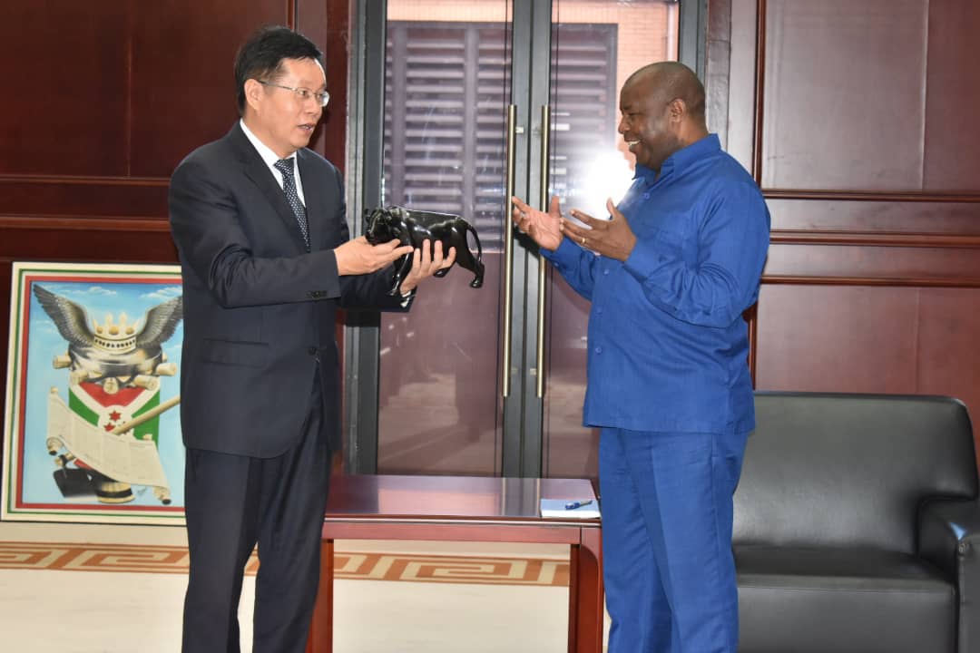 S.E Evariste Ndayishimiye se félicite de l’excellence des relations sino-burundaises.