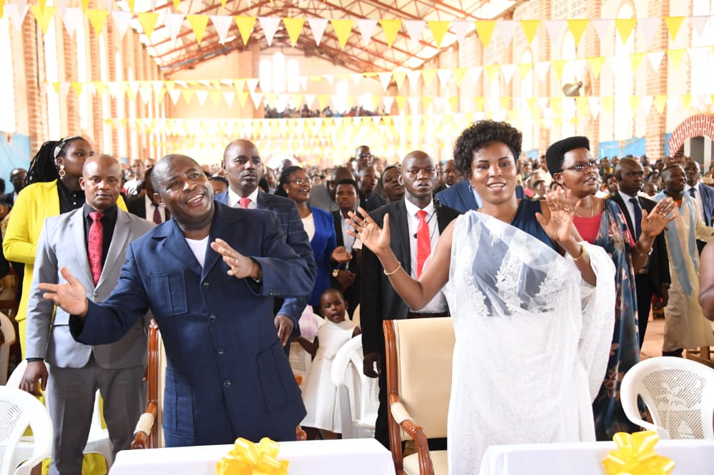 President Ndayishimiye celebrates Easter in Kibumbu Parish