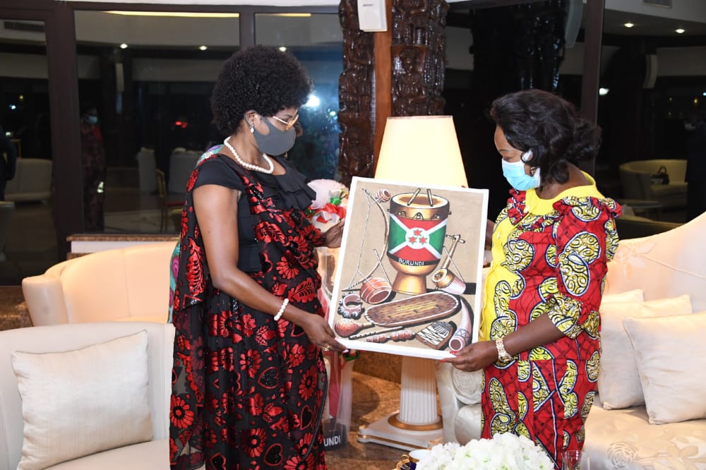 A Brazzaville, Son Excellence Angéline Ndayishimiye plaide pour le travail en synergie des Premières Dames d’Afrique