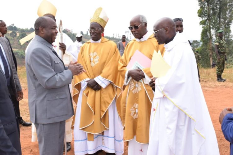 Le Chef de l’Etat salue la contribution de l’Eglise Catholique dans le développement socioéconomique du pays