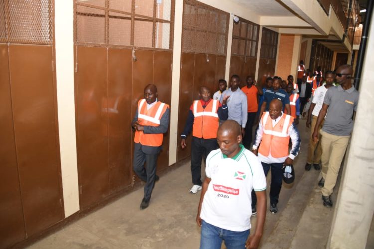 Réhabilitation du marché de Kamenge: Le Président Ndayishimiye satisfait de l’état d’avancement des travaux