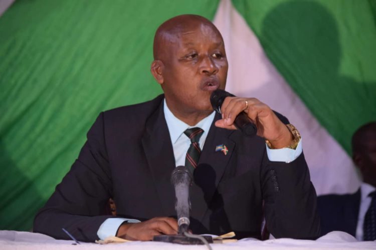 Le Vice-Président Bazombanza dirige une réunion sur le développement à Mwaro