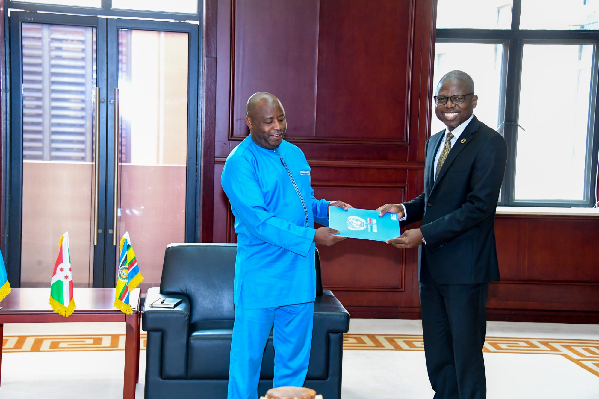Le Président Ndayishimiye a reçu le nouveau coordonnateur Résident du système des Nations Unies au Burundi