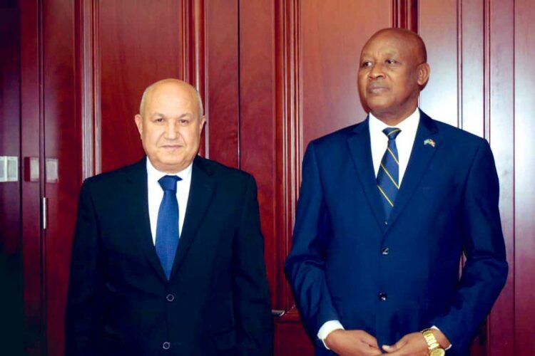 Le Renforcement des relations bilatérales au menu des échanges entre le Vice-Président Burundais et l’Ambassadeur d’Algérie au Burundi