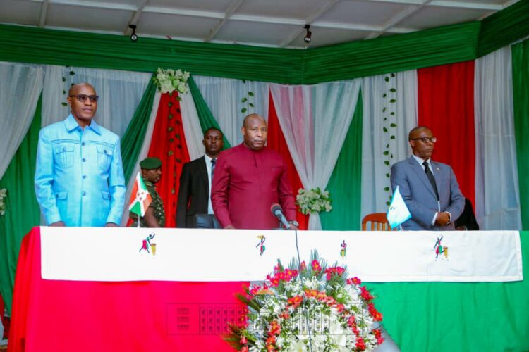 Le Président Ndayishimiye exhorte les acteurs politiques burundais à dépasser leurs clivages idéologiques pour contribuer dans le relèvement socio-économique du pays