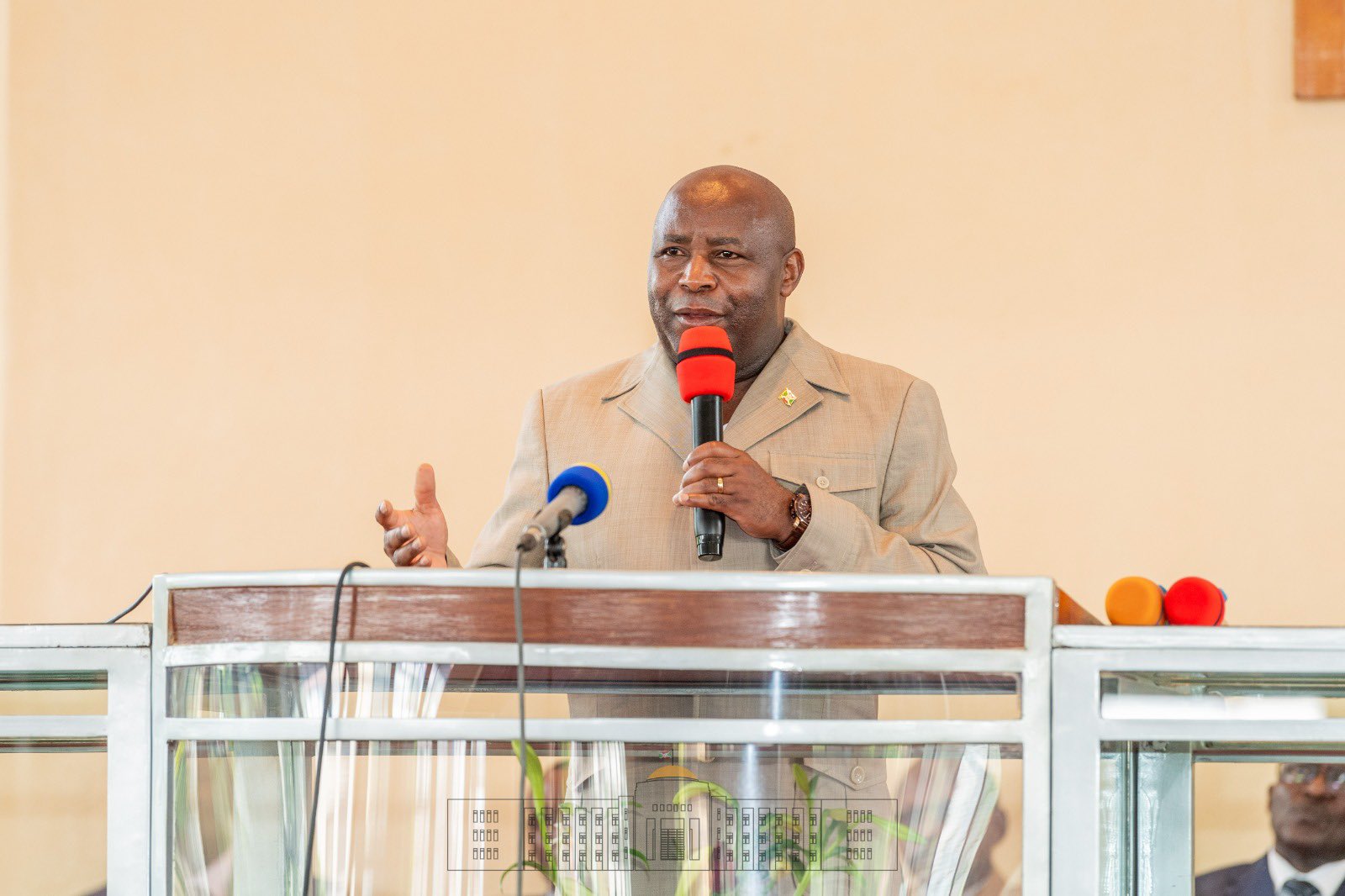 Le Président Ndayishimiye remercie les chrétiens pour leurs prières