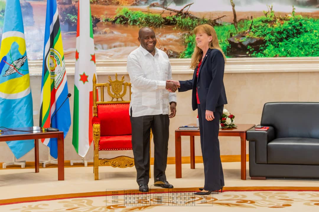 Le Chef de l’Etat reçoit en audience l’ambassadeur des États-Unis au Burundi qui présente ses adieux après la fin de son mandat