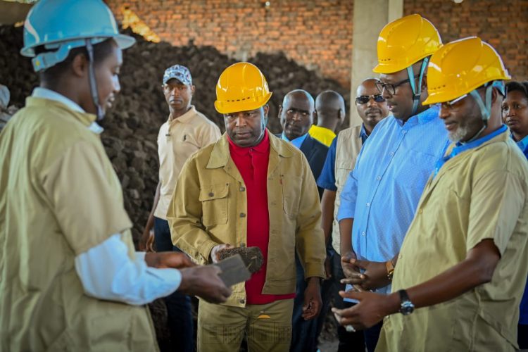 Le gouvernement du Burundi entend substituer le charbon de bois par les briquettes carbonisées pour protéger l’environnement