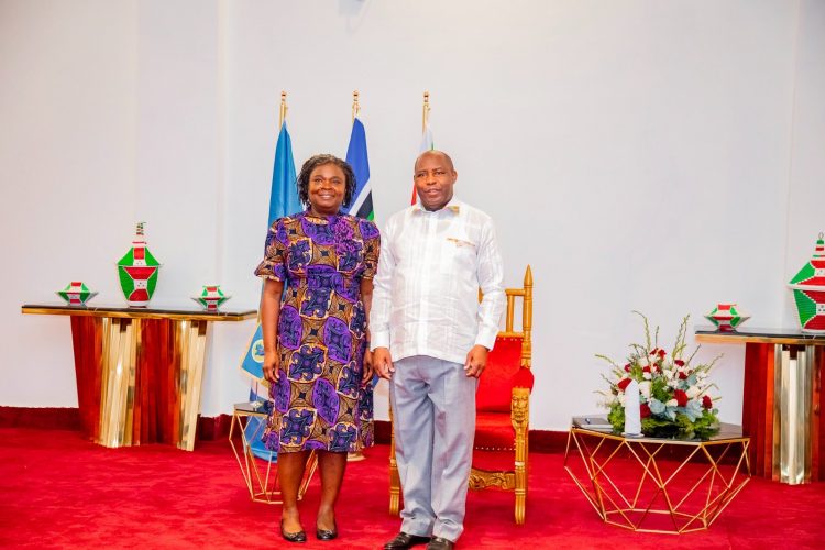 Le Président Ndayishimiye a reçu en audience la vice-présidente de la Banque mondiale pour l’Afrique de l’Est et Australe