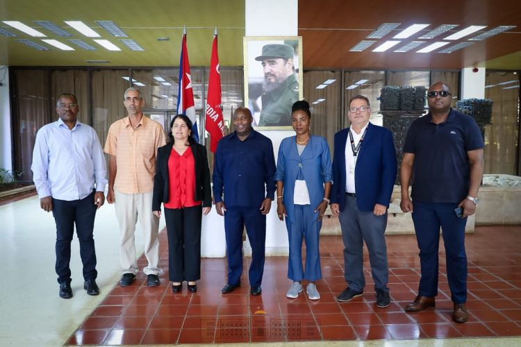 Le Couple Présidentiel a effectué des visites à Cuba