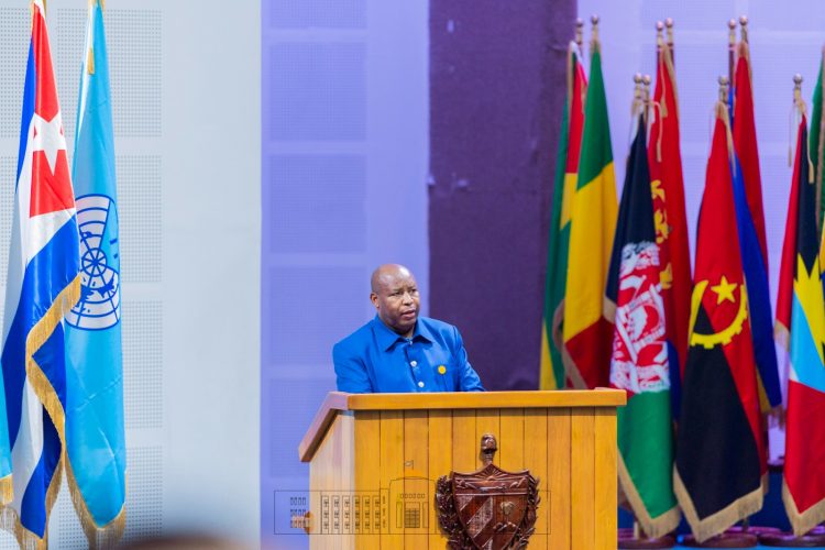 Le Chef de l’Etat Burundais appelle le Groupe des G77 et la Chine à la solidarité pour renforcer leur rôle et action internationale afin de relever les défis liés à leur développement socio-économique