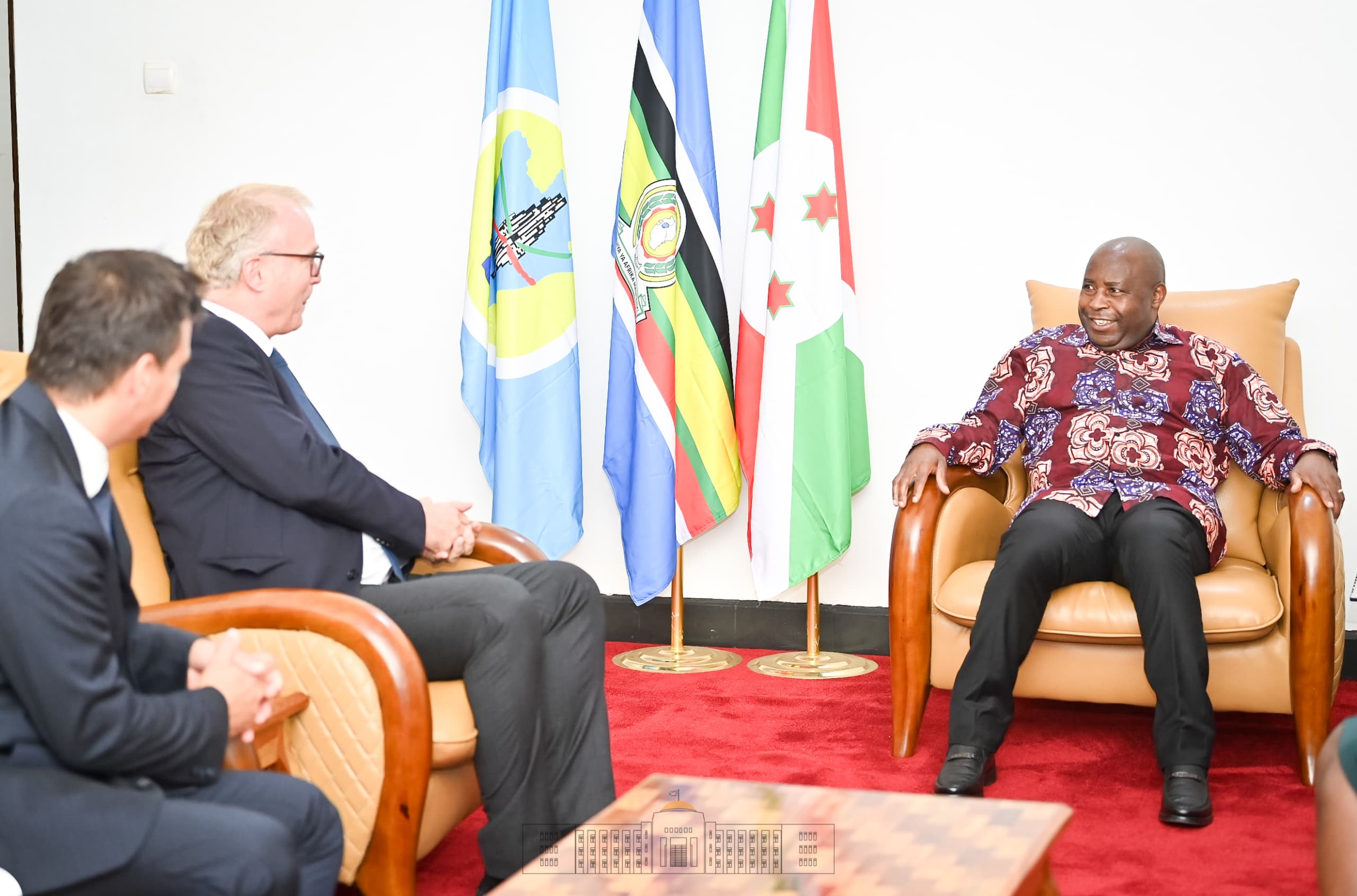 Le Président Ndayishimiye reçoit en audience l’Ambassadeur Suisse au Burundi 