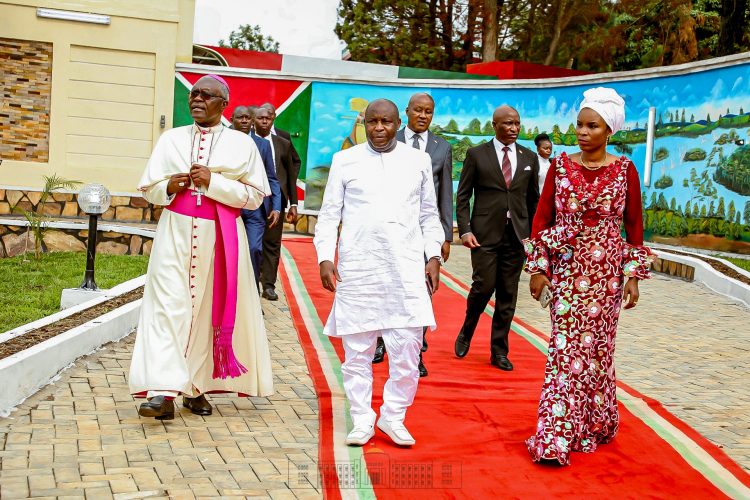 Inauguration par le Président Ndayishimiye d’un Palais Présidentiel à Kirundo