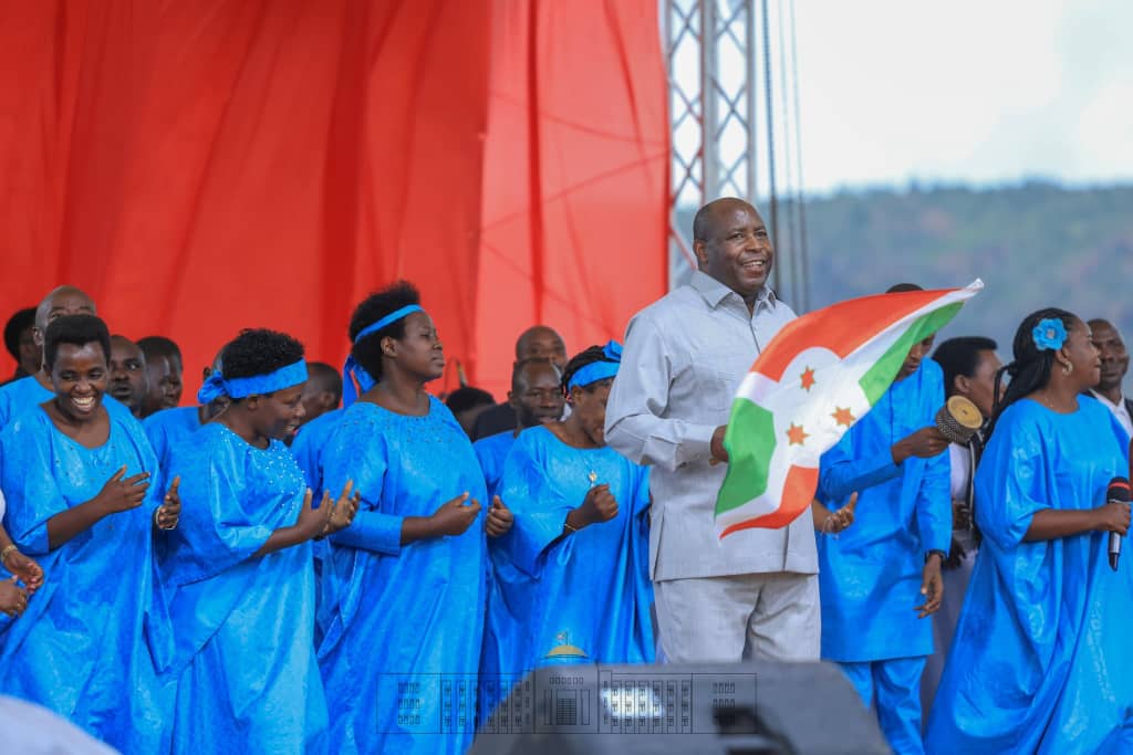 Poursuite de la Prière Nationale d’Action de Grâce: Le Président Ndayishimiye exhorte les Burundais à éviter la paresse