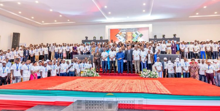 Le Président NDAYISHIMIYE procède à l’ouverture des travaux du dialogue continental des jeunes