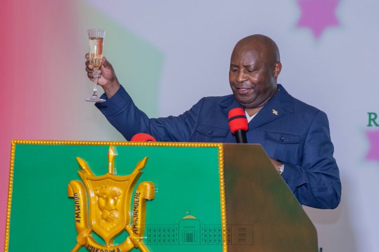 Discours de S.E Evariste NDAYISHIMIYE, à l’occasion des Cérémonies d’échange de vœux avec le corps diplomatique et consulaire accrédité au Burundi