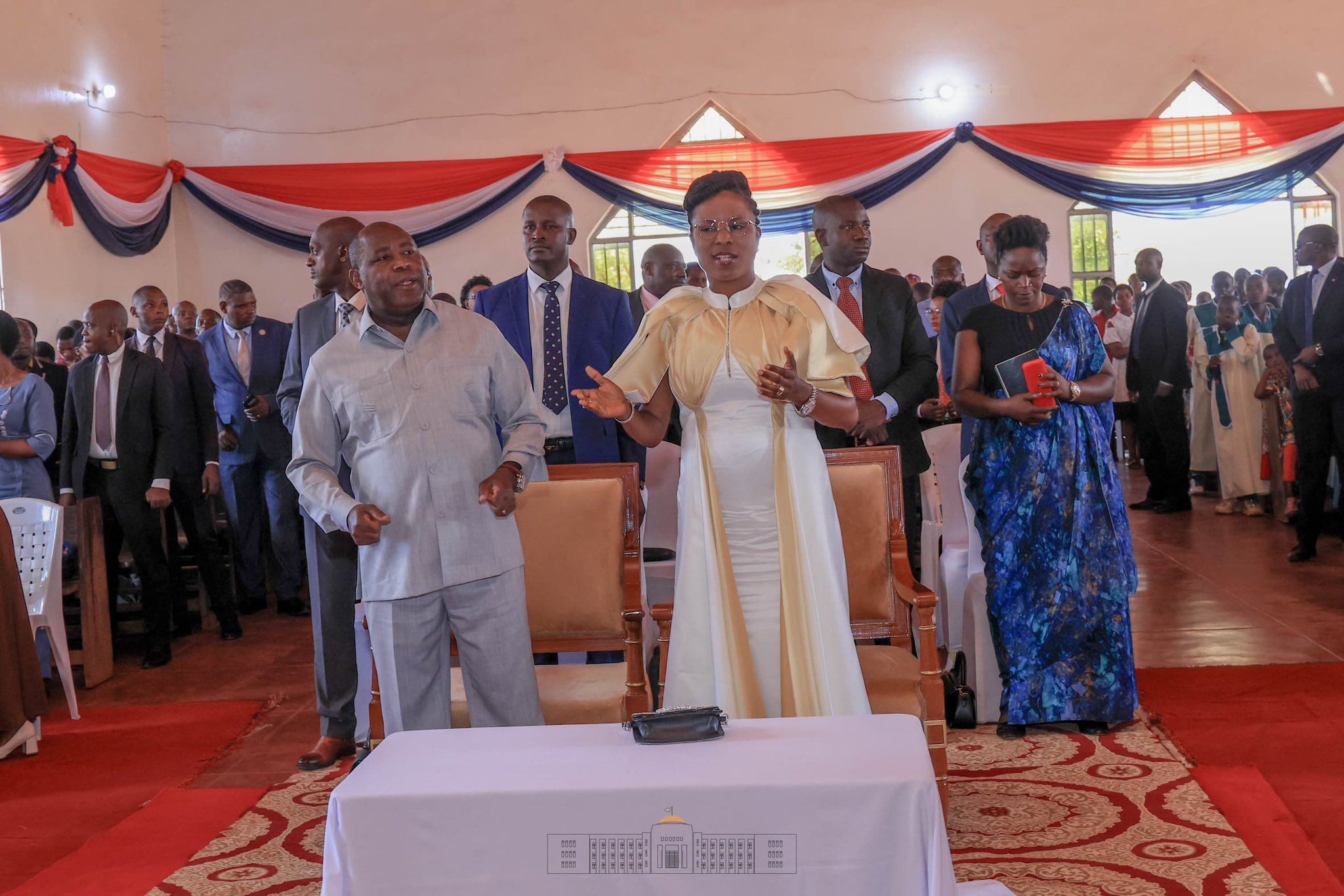 Le Couple Présidentiel prend part à la messe célébrée à la Paroisse Saint Pierre de Nyabugogo