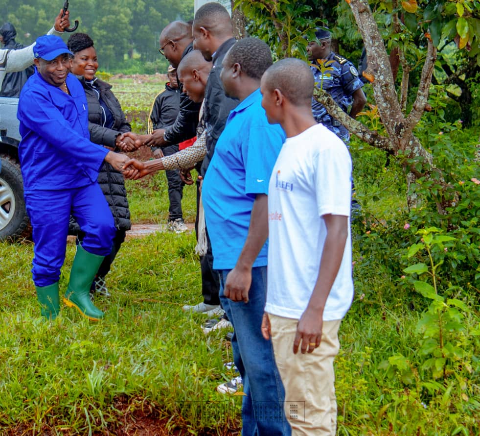 La jeunesse burundaise répond massivement à la politique agricole du Président Ndayishimiye