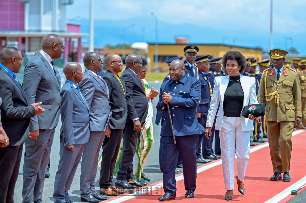 Le Président Ndayishimiye est rentré de sa mission en Serbie