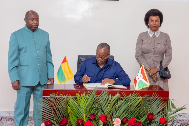 Engagements Communes pour la Santé et le Bien-Être : Visite de SE Umaro Sissoco Embaló President de la Guinée-Bissau à la Polyclinique Umugiraneza de Kibimba
