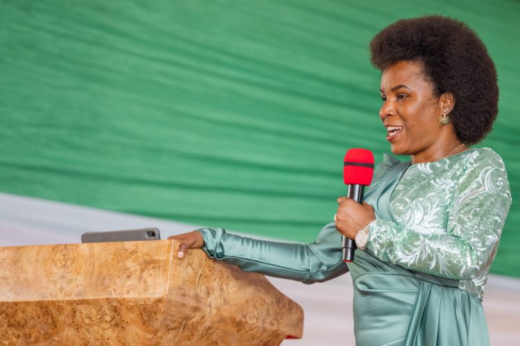 Construire un Avenir Prometteur : Les Enseignements de la Première Dame aux Jeunes du Burundi