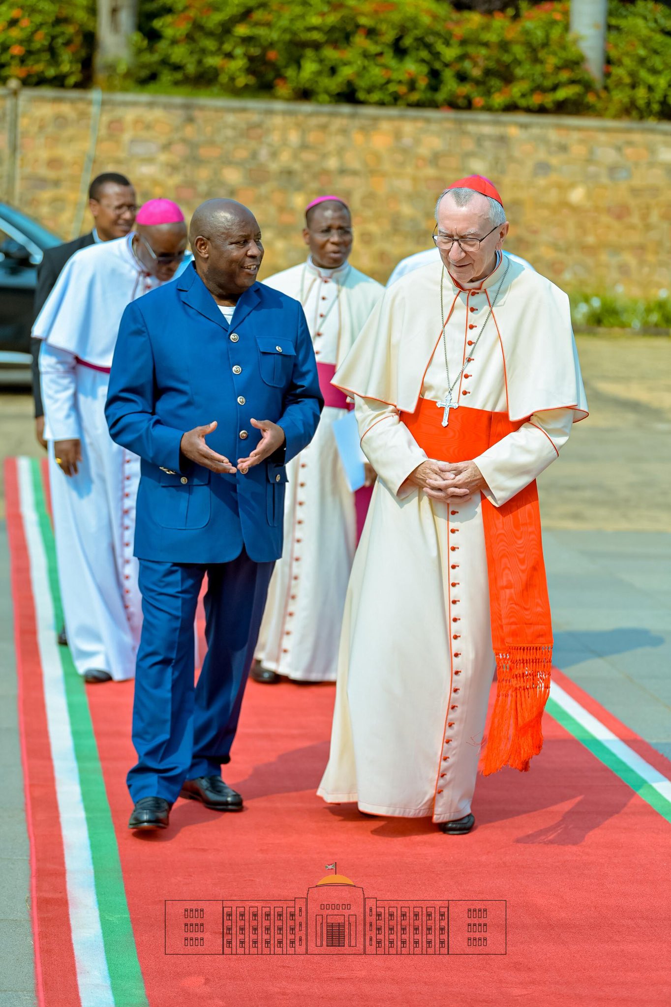 Le Chef de l’État Ndayishimiye accueille le Secrétaire d’État du Vatican au Palais Ntare Rushatsi