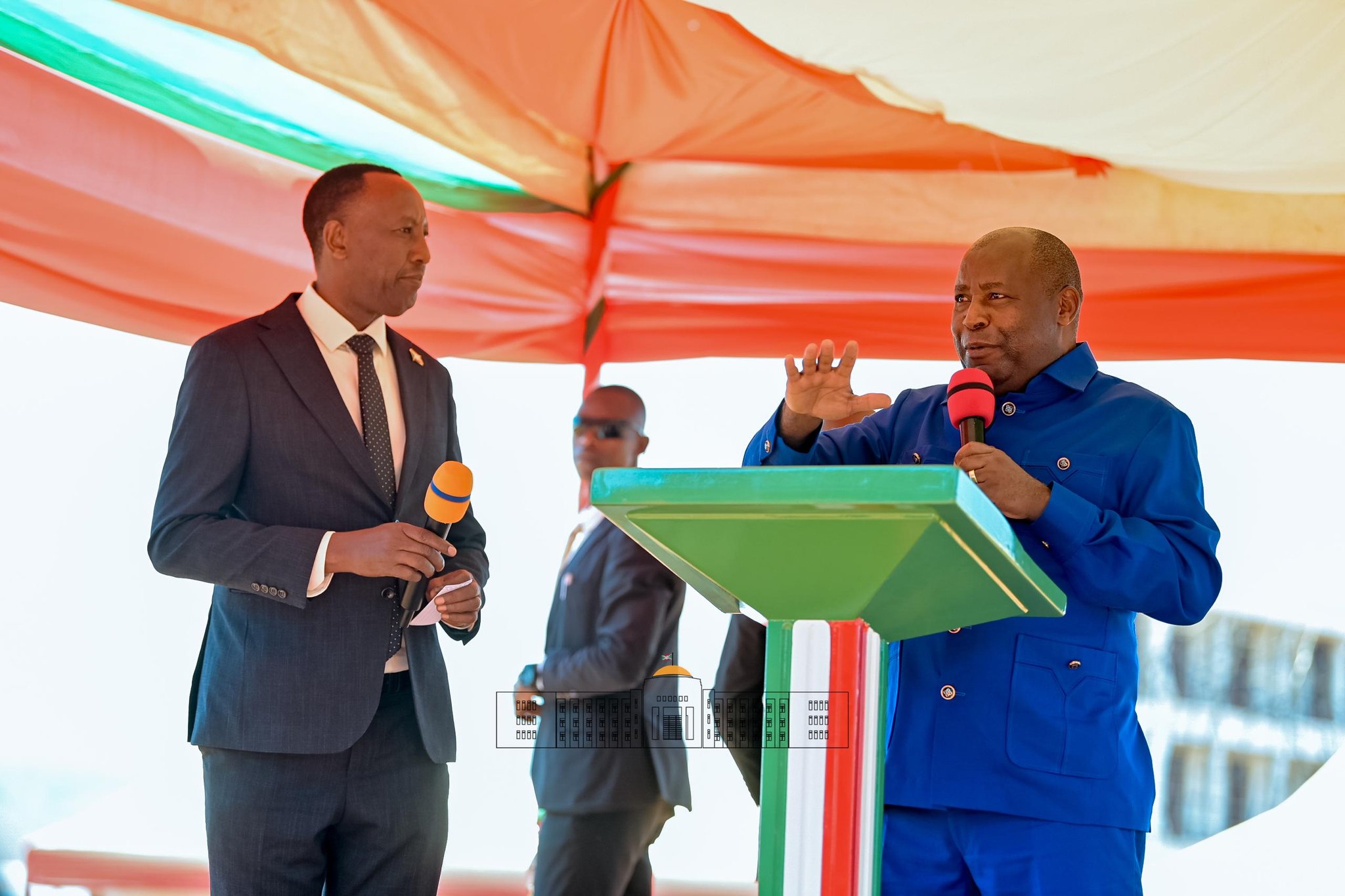 Le Président Ndayishimiye a présenté le nouveau gouverneur de Burunga et l’administrateur de Makamba
