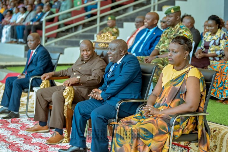 Présentation officielle du Gouverneur de Bujumbura et de l’Administrateur de Mukaza par le Président Évariste Ndayishimiye