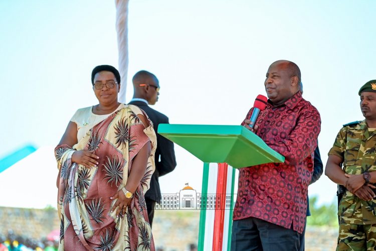 Buhumuza : le Président Ndayishimiye installe de nouveaux dirigeants et trace la voie du développement