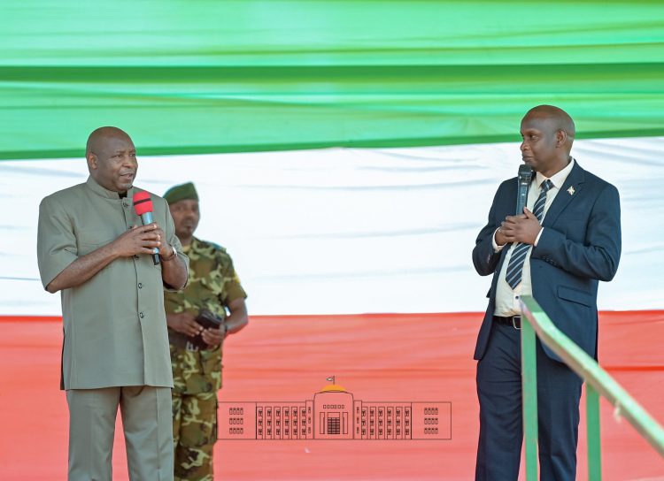 Présentation du nouvel Administrateur de la commune Cibitoke par le Président Evariste Ndayishimiye