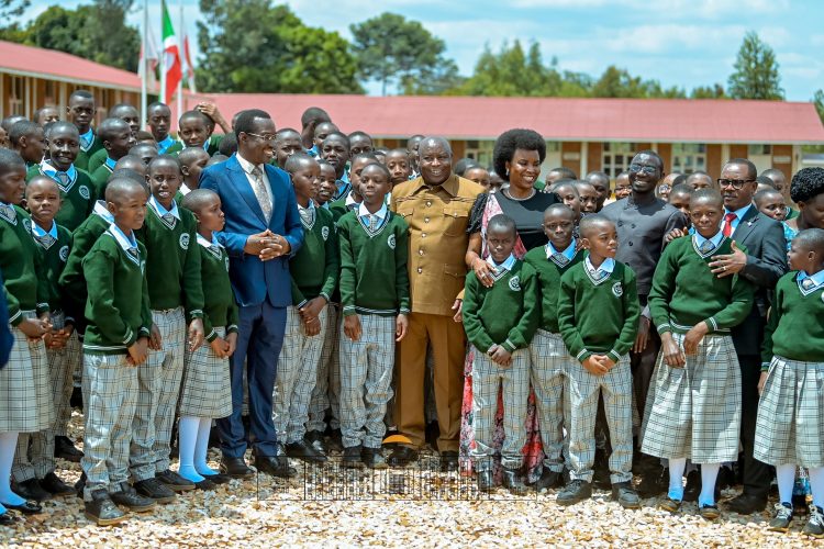 Inauguration des bâtiments de l’École Socle du Savoir par le Chef de l’État