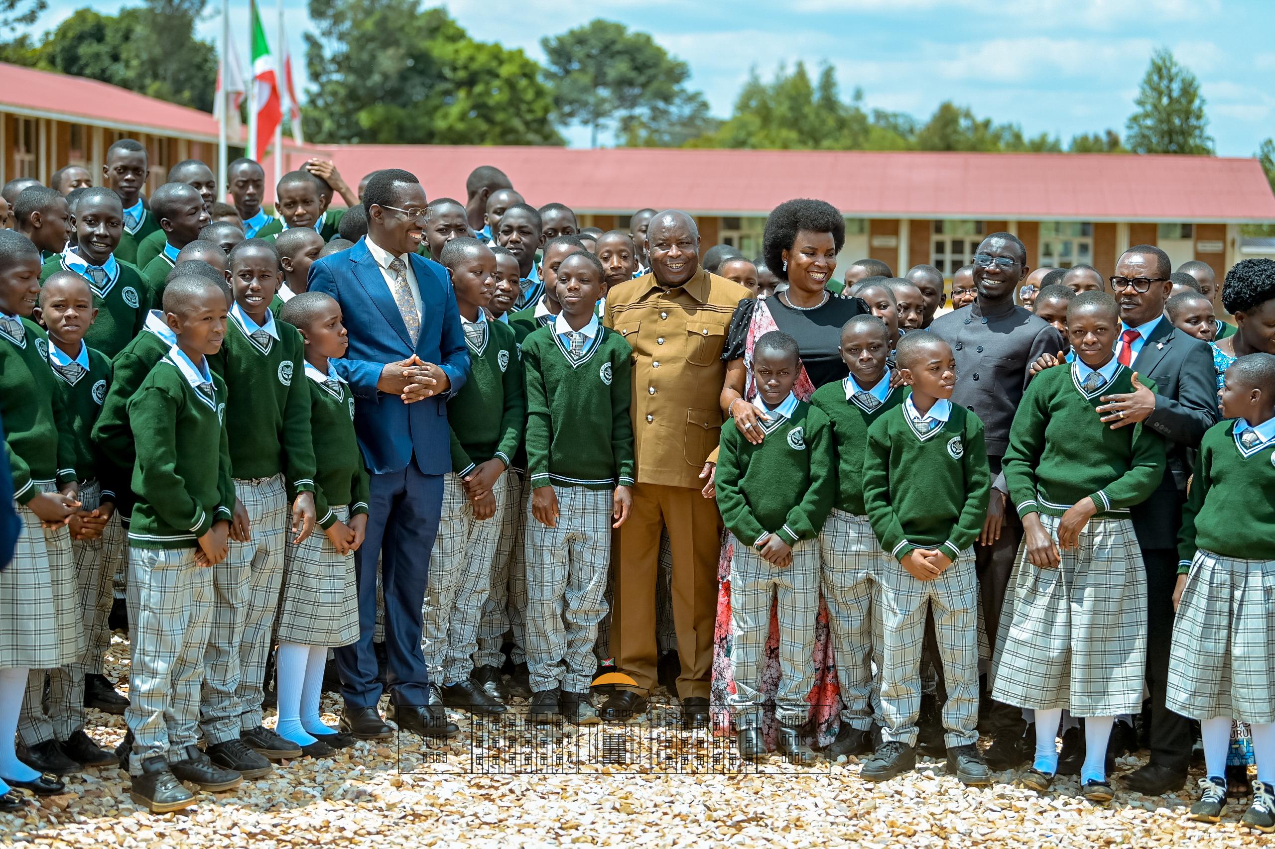 Inauguration des bâtiments de l’École Socle du Savoir par le Chef de l’État