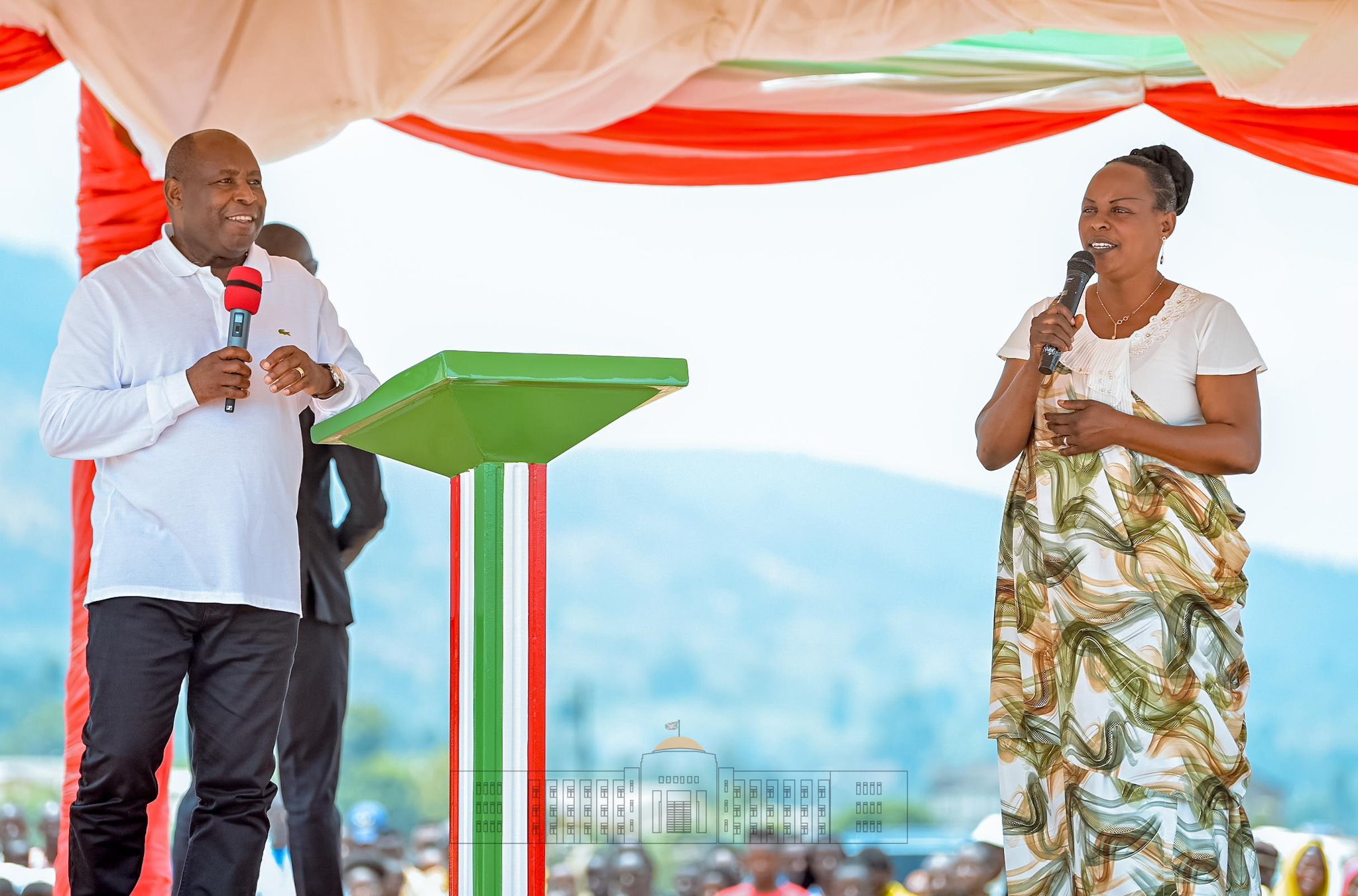 Le Numéro Un Burundais a présenté le nouvel Administrateur de Bururi.