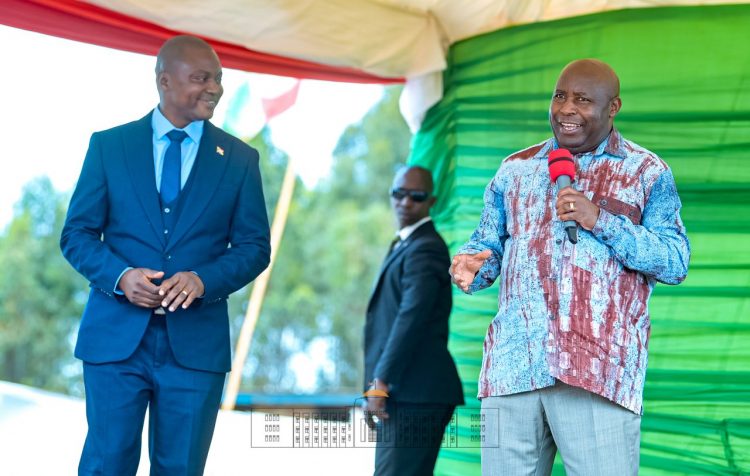 Le Président Ndayishimiye a présenté Dr Jacques Nduwimana, administrateur de Gitega.