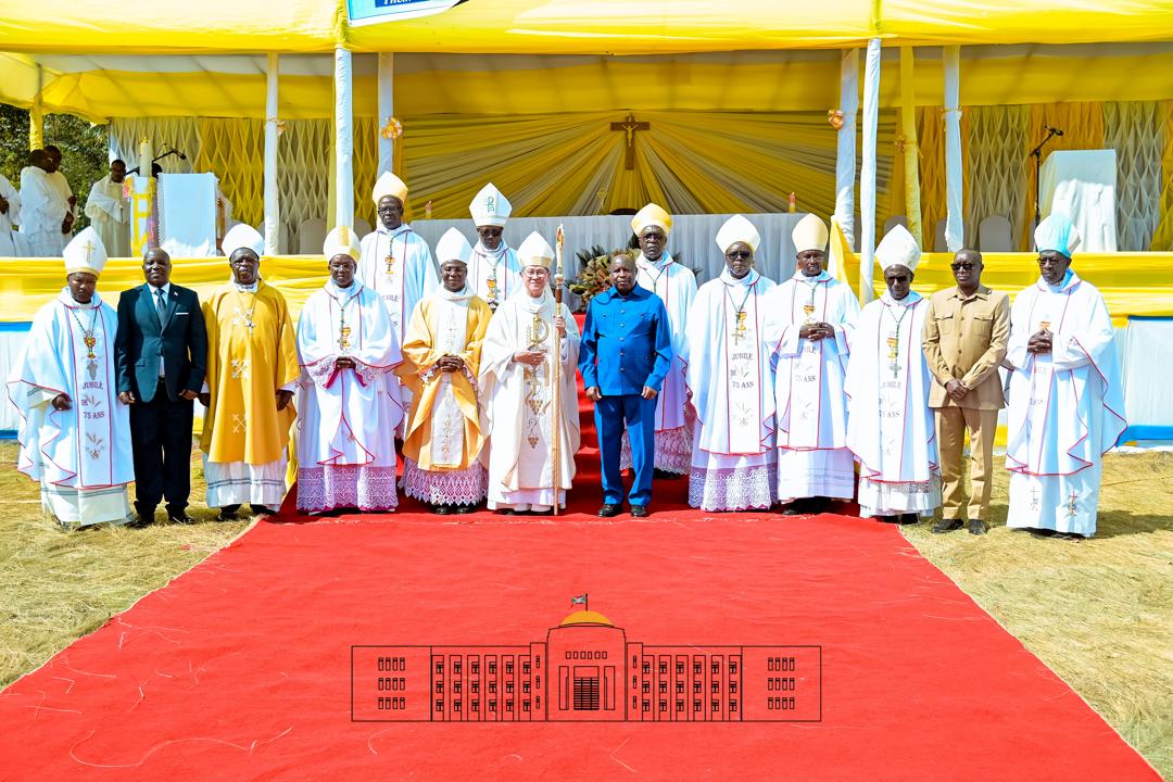 Le Président Evariste Ndayishimiye rehausse de sa présence le Jubilé de Diamant du Grand Séminaire Saint Pierre Claver de Burasira