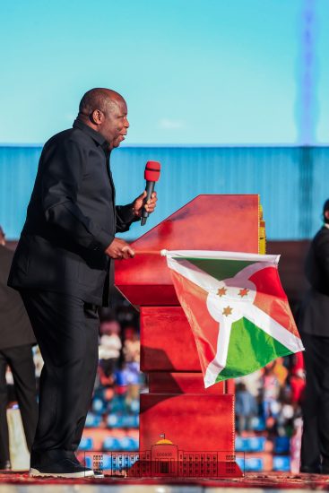 Le Président Ndayishimiye appelle à une responsabilité partagée pour le développement du Burundi.