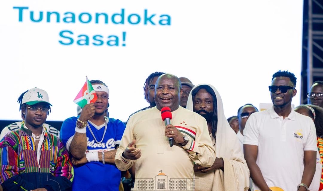 Le Président Ndayishimiye prend part à la veillée patriotique « Umutwenzi Festival » à la veille du 64ème anniversaire de l’Indépendance du Burundi
