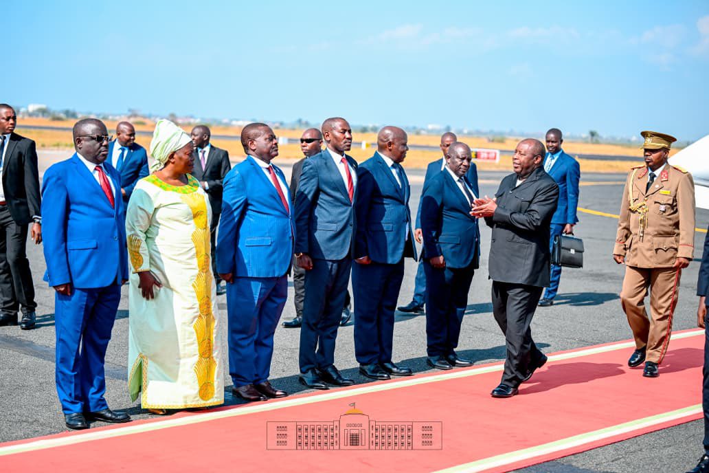 Président Ndayishimiye regagne Bujumbura après la Session extraordinaire de l’UA à Luanda